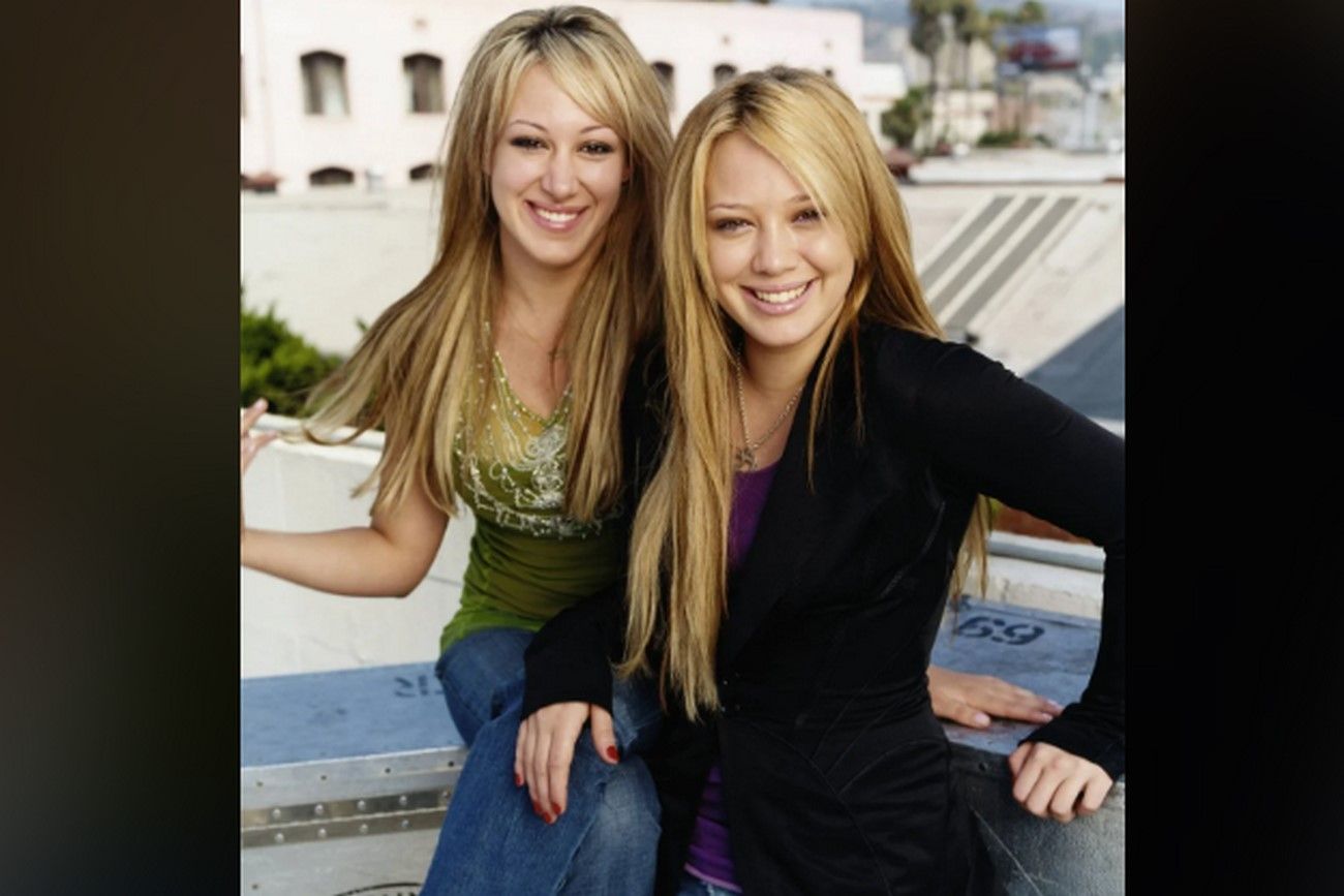 Hilary and Haylie Duff Then.jpg