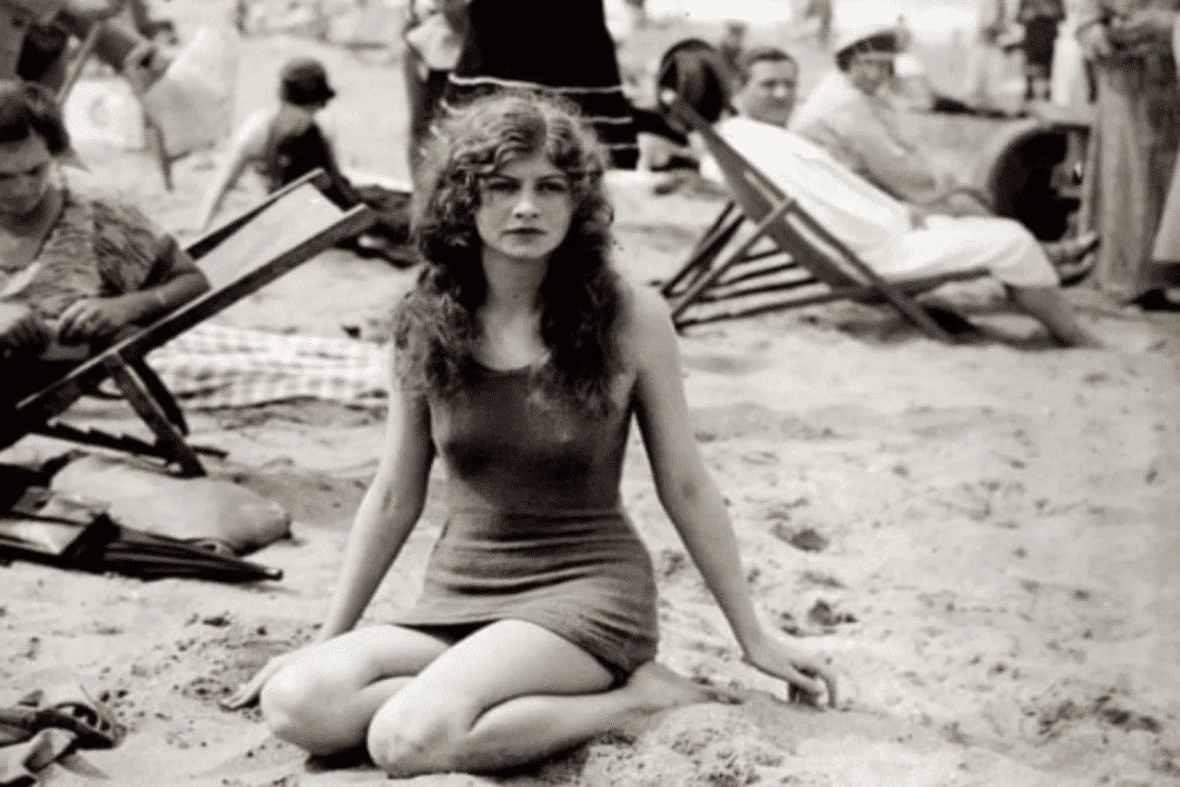 Lady on the beach – 1940s.jpg?format=webp
