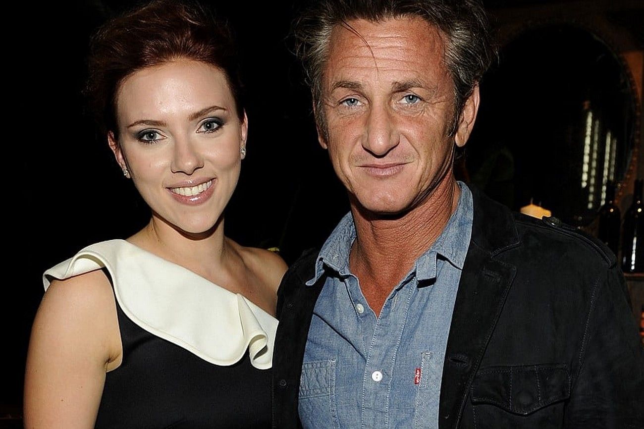 Scarlett Johansson and Sean Penn.jpg